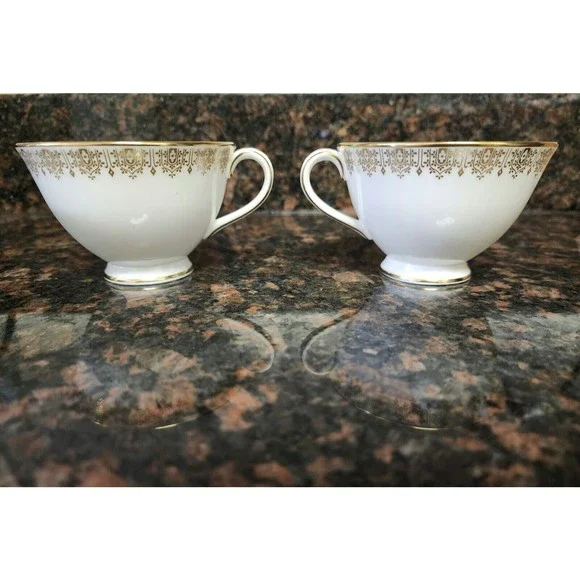 Royal Doulton GOLD LACE English Fine Bone China Tea Cup H4989 Made in England - Picture 7 of 9